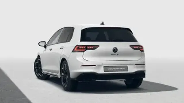 VW Golf R-Line