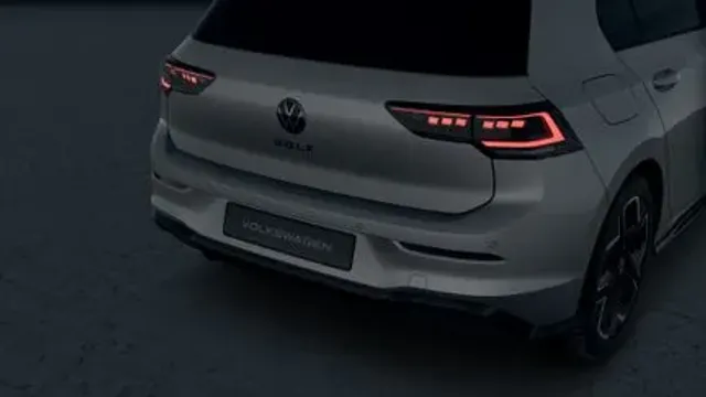 VW Golf R-Line
