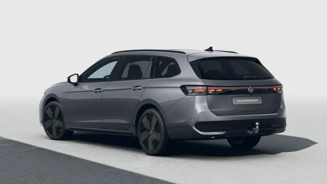 VW Passat R-Line People