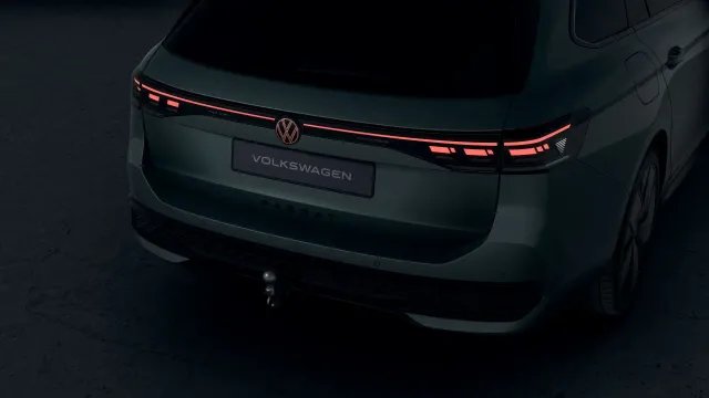 VW Passat R-Line People