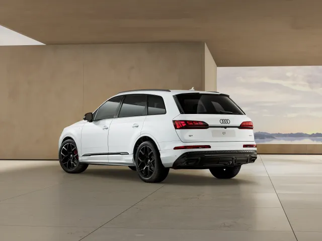 Audi Q7 S line