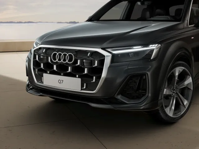 Audi Q7 S line