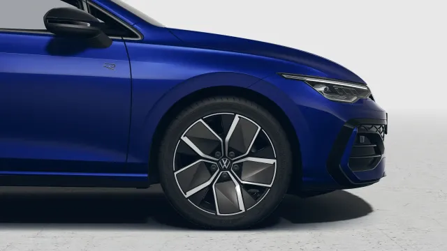 VW Golf R-Line People
