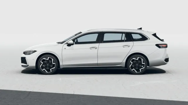 VW Passat R-Line People
