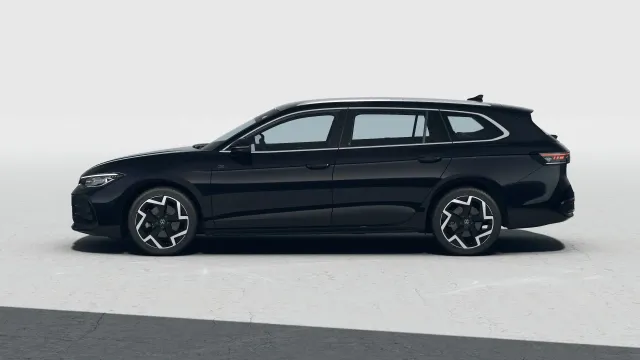 VW Passat R-Line People