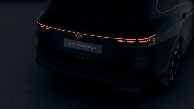 VW Passat R-Line People