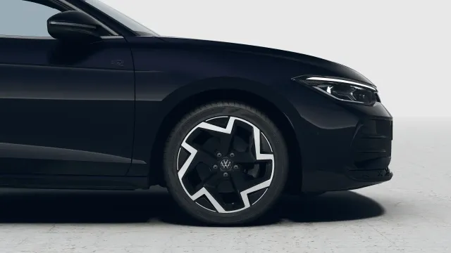 VW Passat R-Line People