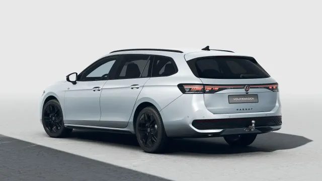 VW Passat R-Line People