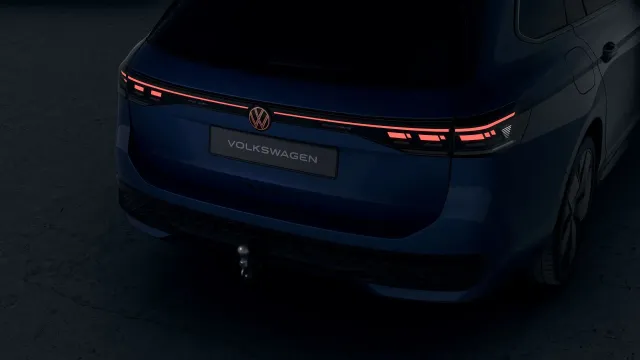 VW Passat R-Line People