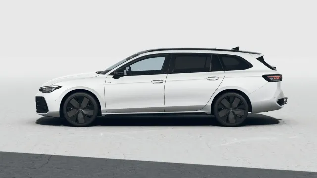VW Passat R-Line People