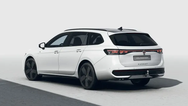 VW Passat R-Line People