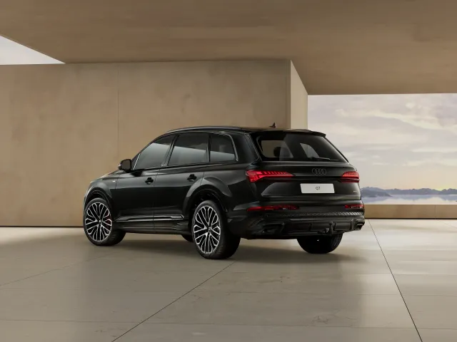 Audi Q7 S line