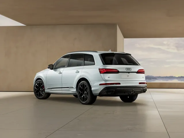 Audi Q7 S line