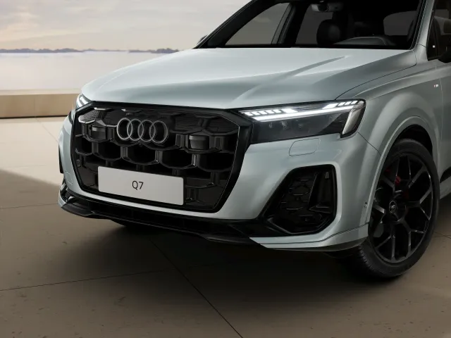 Audi Q7 S line