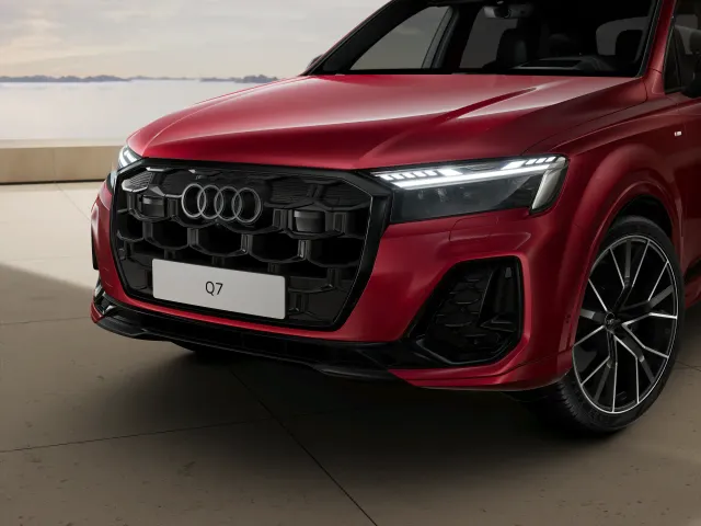 Audi Q7 S line
