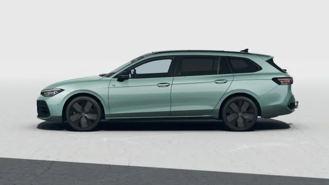 VW Passat R-Line People