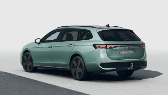 VW Passat R-Line People