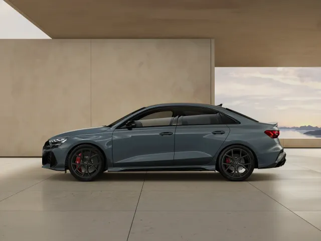 Audi RS3 Limuzína