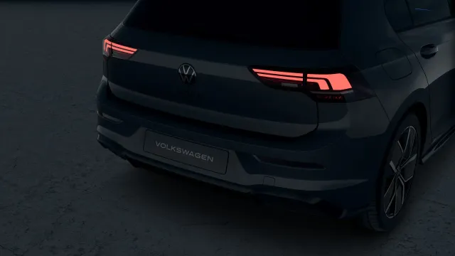 VW Golf R-Line People
