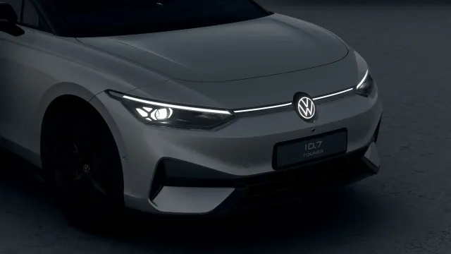 VW ID.7 Tourer Pro People