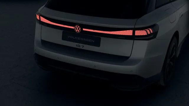 VW ID.7 Tourer Pro People