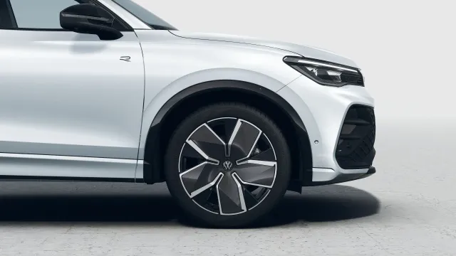 VW Tiguan R-Line People