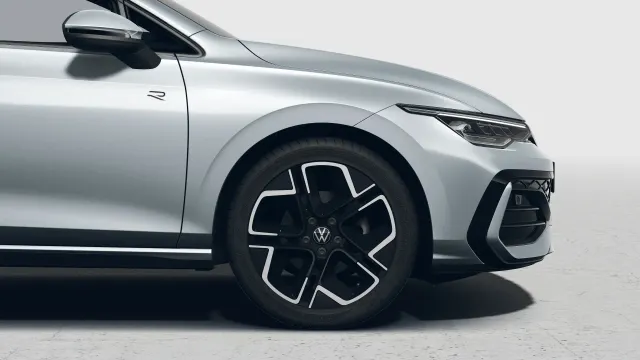 VW Golf R-Line People