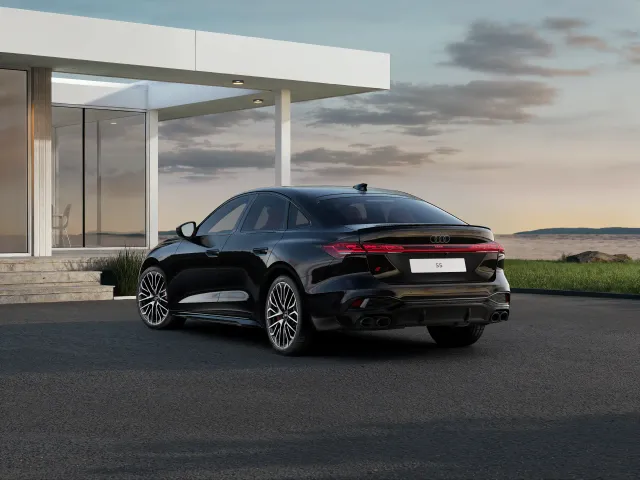 Audi S5 Limuzína