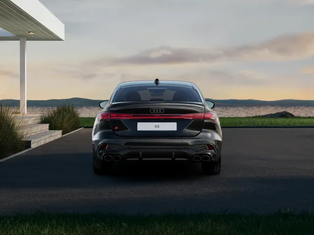 Audi S5 Limuzína